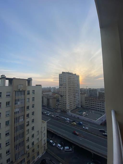 Appartement T4 A Deux Pas De La Gare St Charles Марсель Экстерьер фото